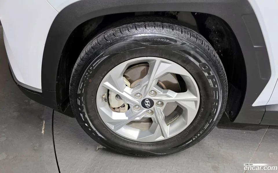 Hyundai Tucson 2.0 4WD 2023 — миниатюра 2