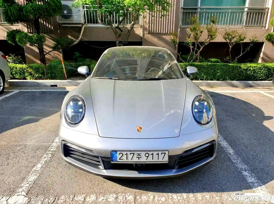 Porsche 911 (992) 4S 2024 — фото 1, купить с доставкой в Москву