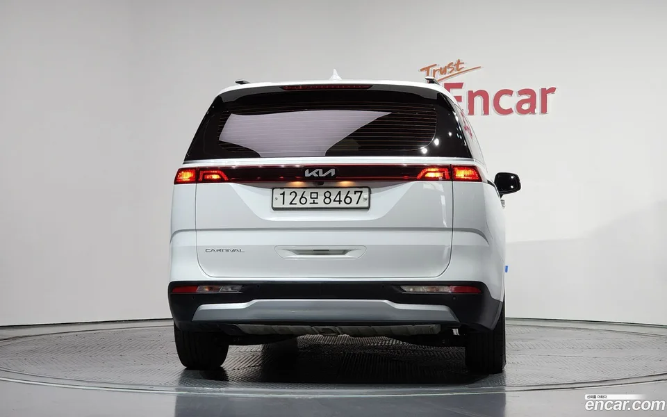Kia Carnival 9 2022 — миниатюра 4