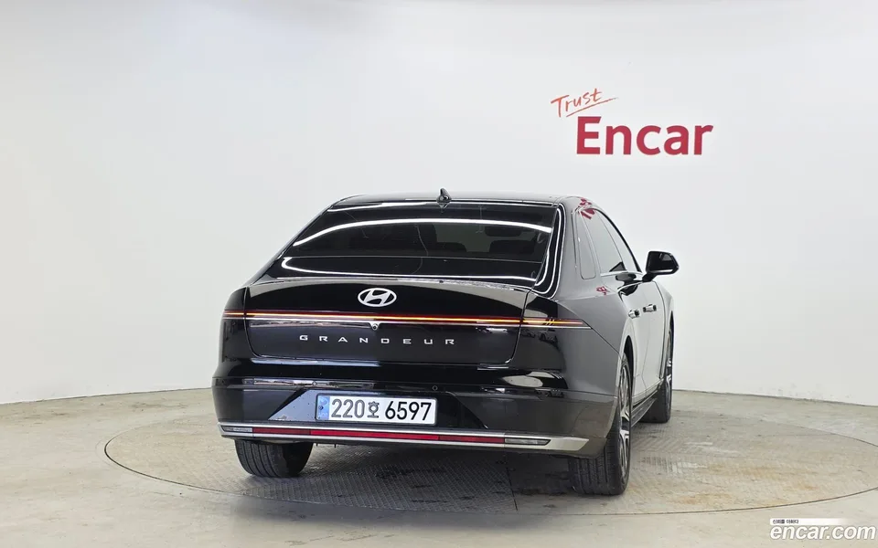 Hyundai Grandeur 2.5 2WD 2023 — миниатюра 4