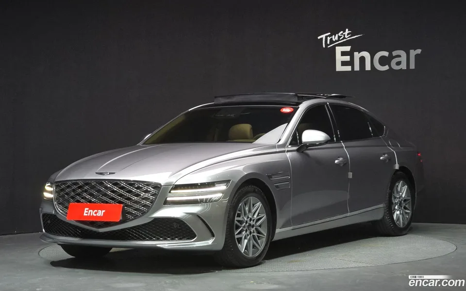Genesis G80 2.5 2WD 2024 — фото 1, купить с доставкой в Москву