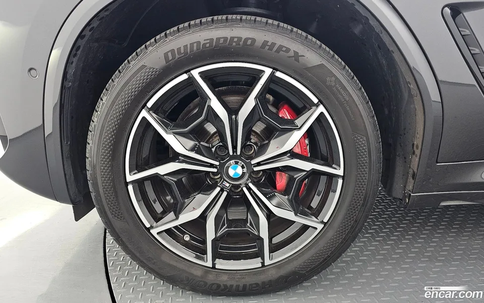 BMW X4 xDrive20i M 2023 — миниатюра 5