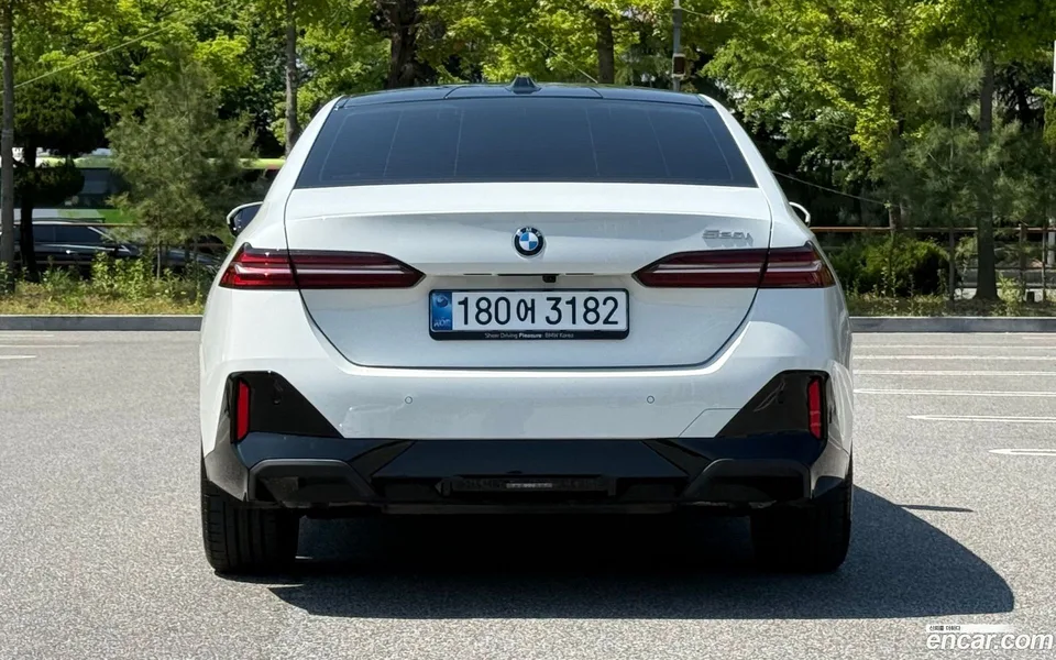 BMW 5 Series 520i M 2025 — миниатюра 4