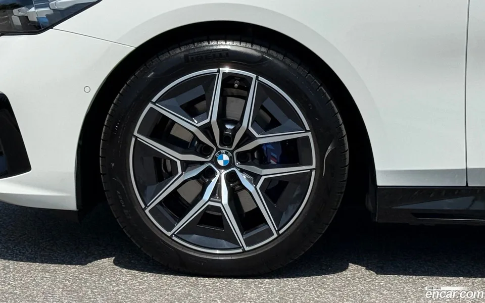 BMW 5 Series 520i M 2025 — миниатюра 5