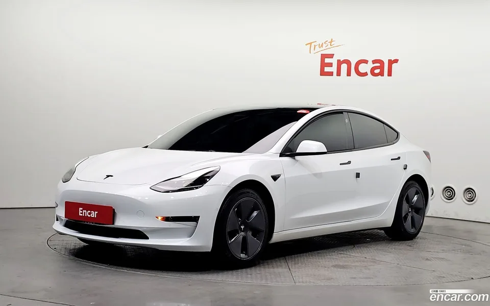 Tesla Model 3 RWD 2022 — фото 1, купить с доставкой в Москву