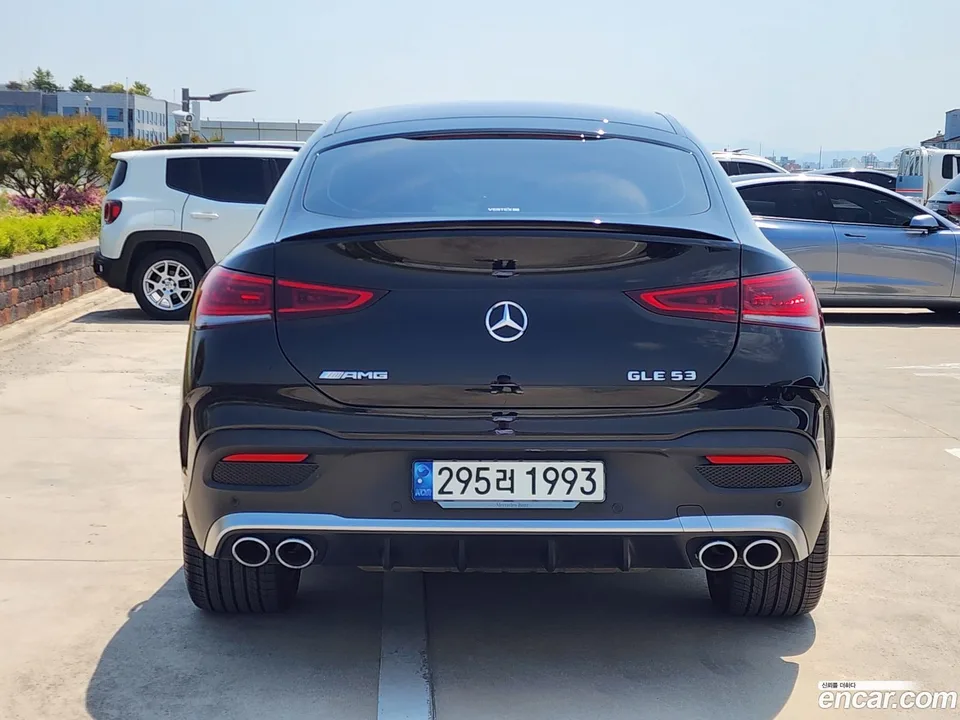 Mercedes-Benz GLE-Class AMG GLE53 4MATIC+ 2023 — миниатюра 2