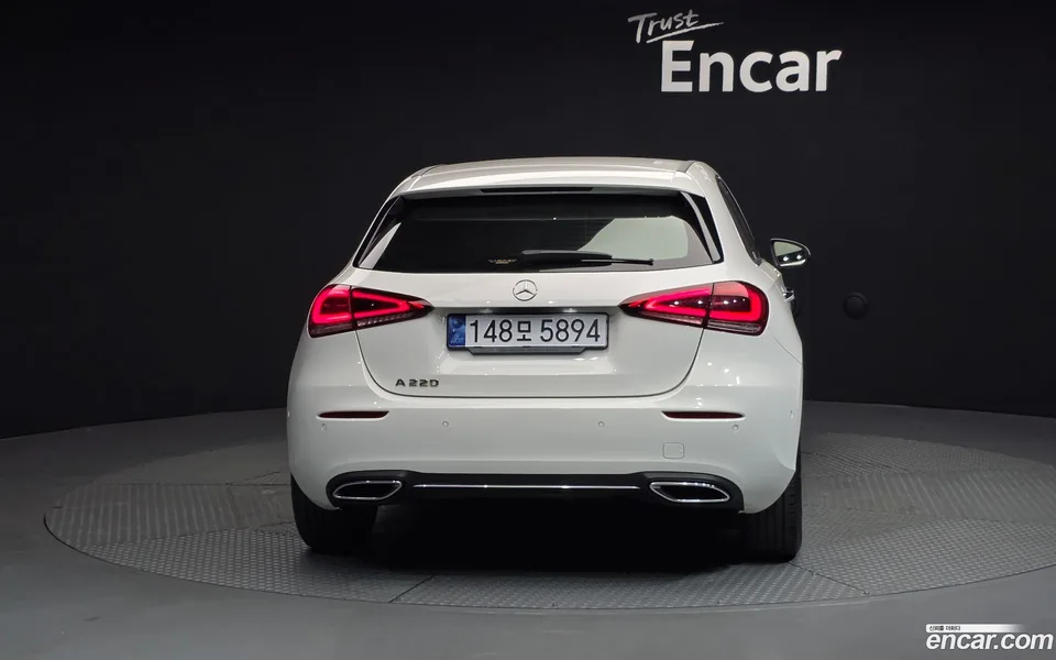 Mercedes-Benz A-Class A220 2022 — миниатюра 4