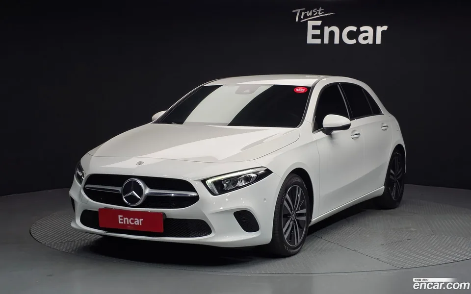 Mercedes-Benz A-Class A220 2022 — фото 1, купить с доставкой в Москву