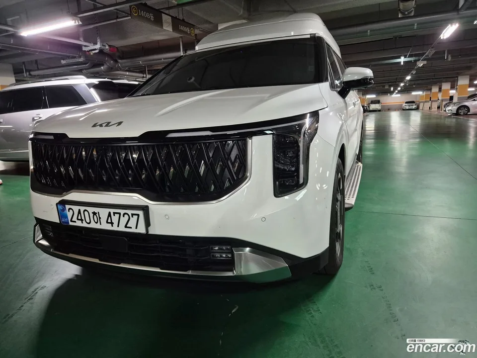 Kia Carnival HEV 9 2026 — фото 1, купить с доставкой в Москву