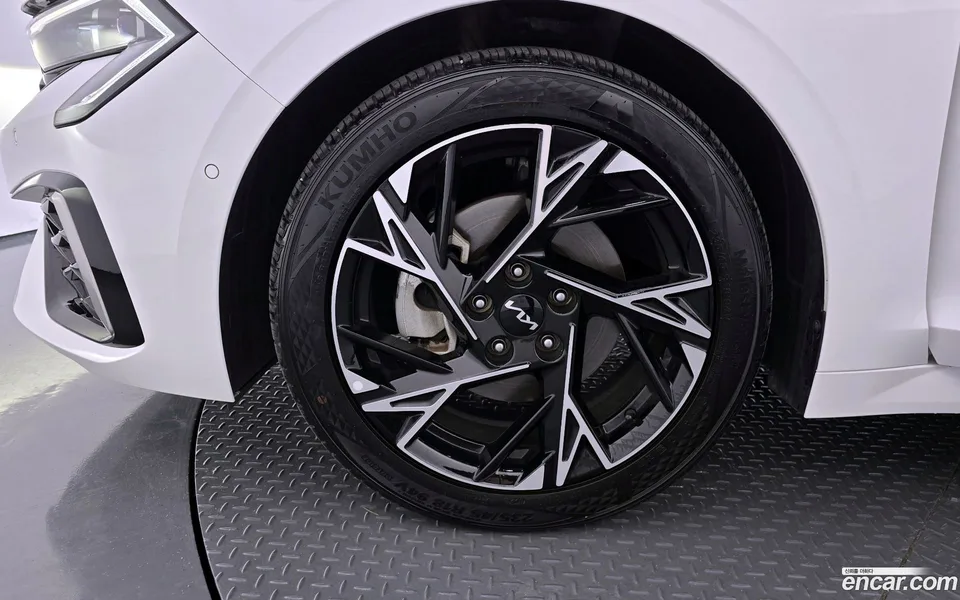 Kia K5 2.0 LPi 2024 — миниатюра 5