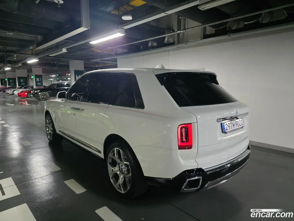 Rolls-Royce Cullinan 6.7 V12 2025 — миниатюра 3