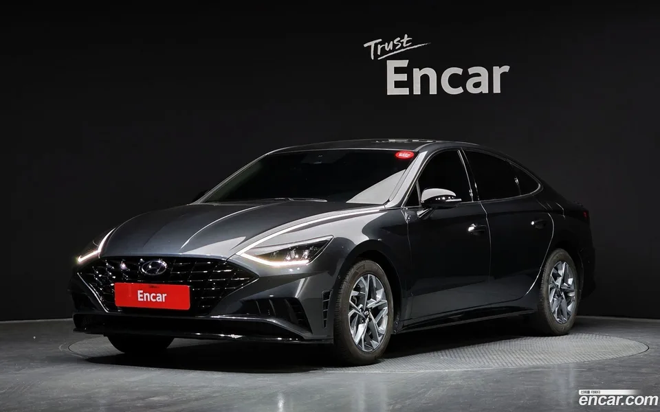 Hyundai Sonata 2.0 2022 — фото 1, купить с доставкой в Москву
