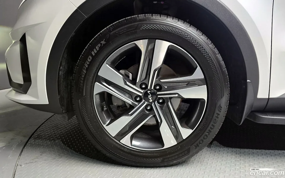Kia Sorento HEV 1.6 2WD 2022 — миниатюра 2
