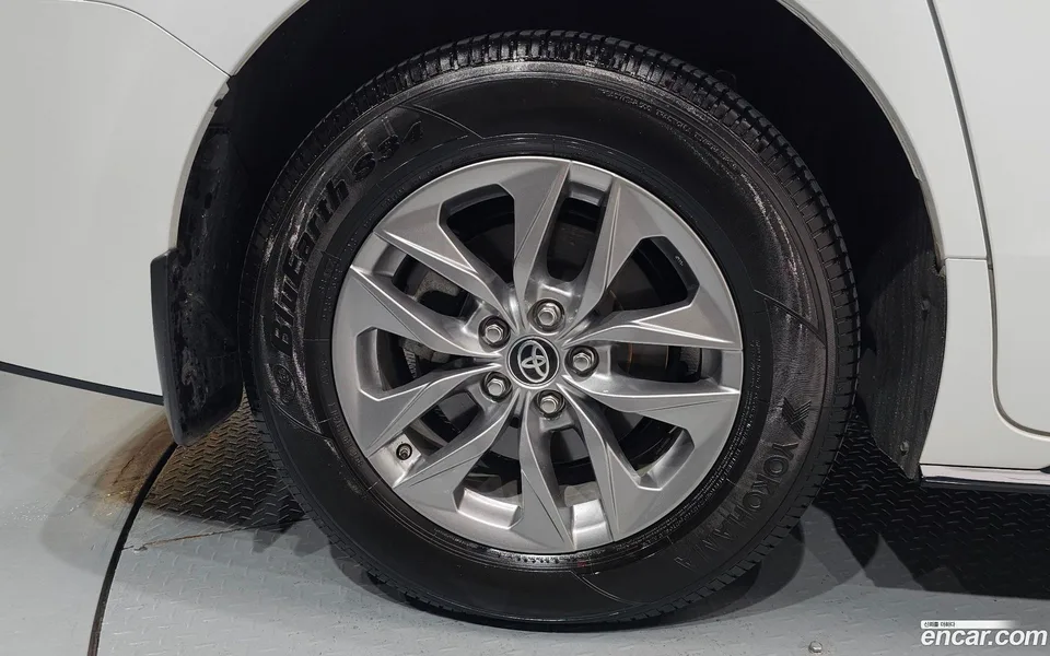 Toyota Sienna 2.5 AWD 2025 — миниатюра 5