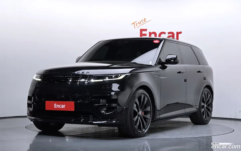Land Rover Range Rover Sport P400 AB 2025 — фото 1, купить с доставкой в Москву