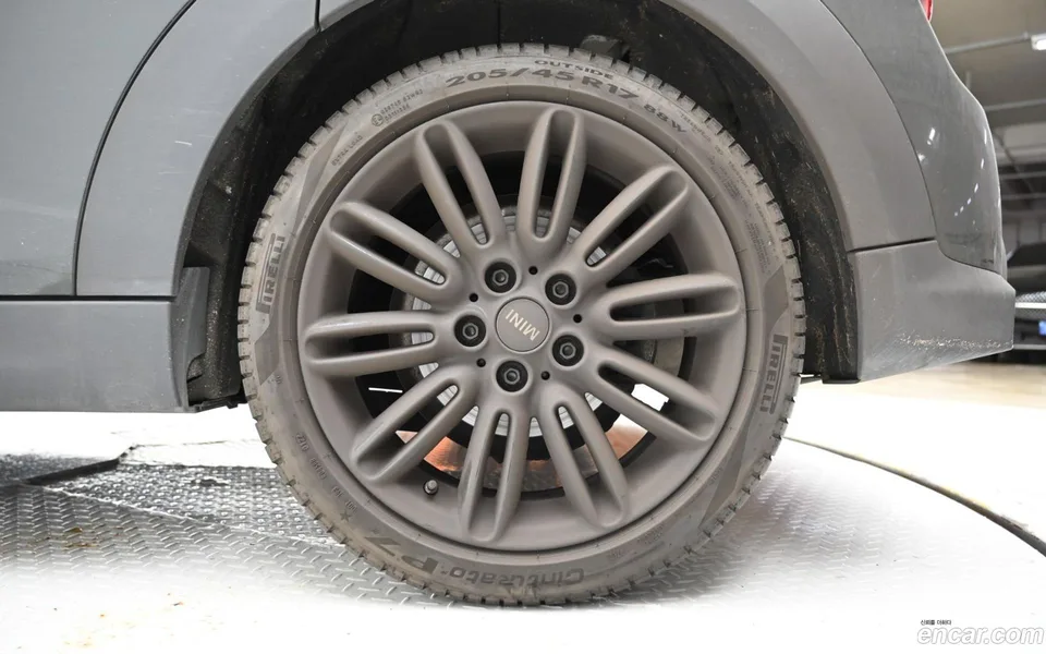 MINI Cooper 5 2022 — миниатюра 2