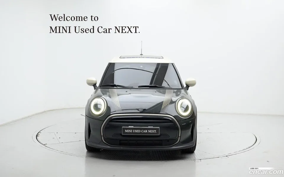 MINI Cooper 5 2022 — миниатюра 3