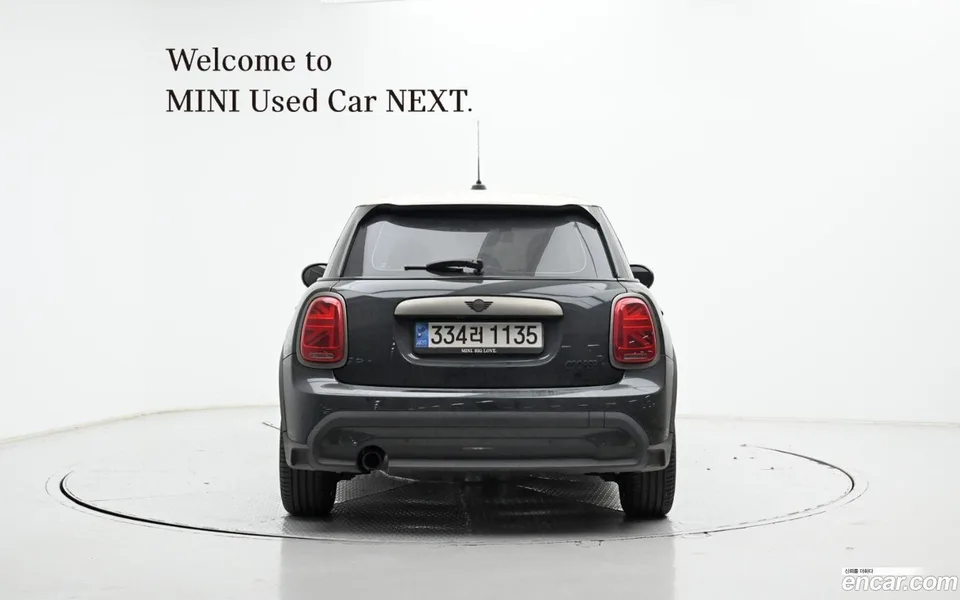 MINI Cooper 5 2022 — миниатюра 4