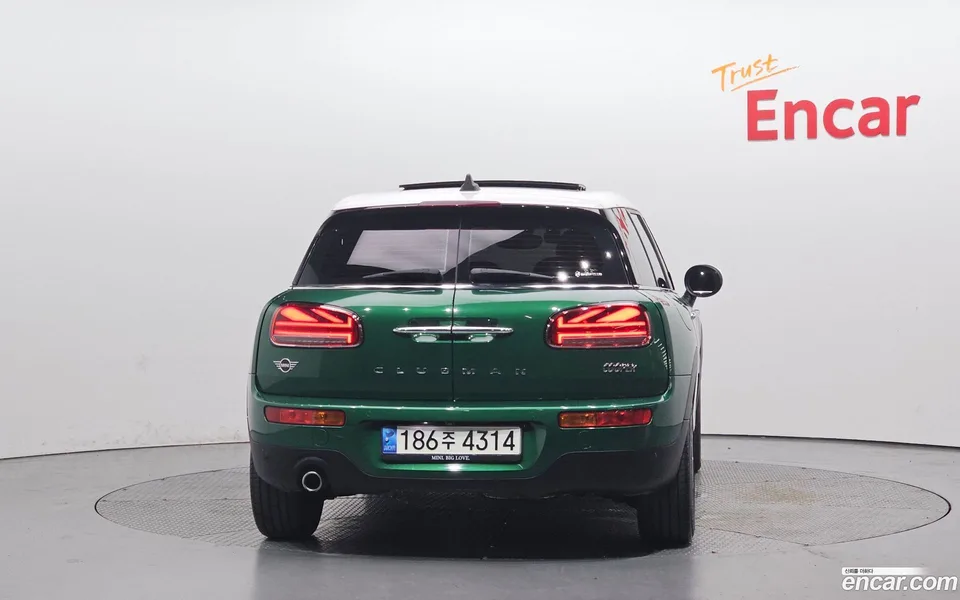 MINI Cooper Clubman 2022 — миниатюра 4