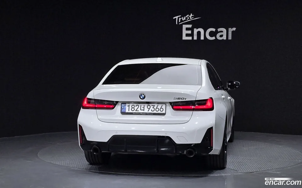 BMW 3 Series 320i M 2024 — миниатюра 4