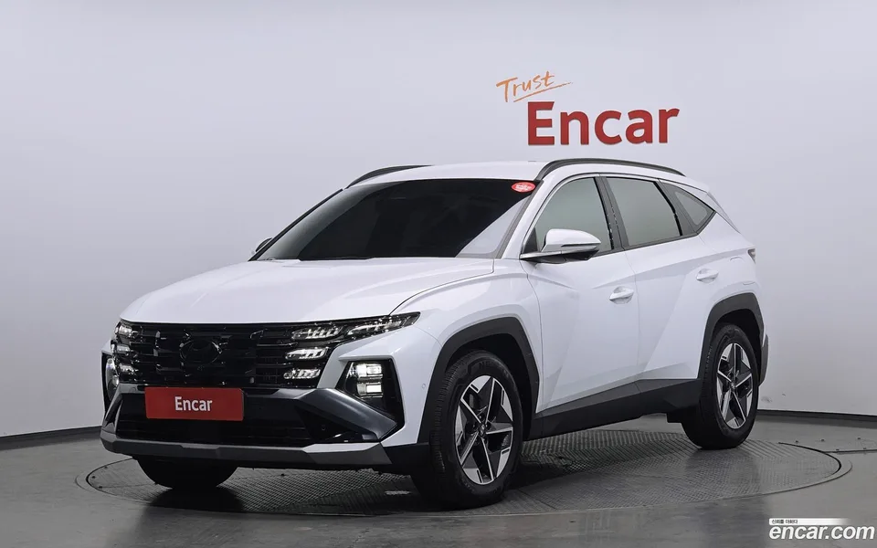 Hyundai Tucson NX4 1.6 2WD 2024 — фото 1, купить с доставкой в Москву