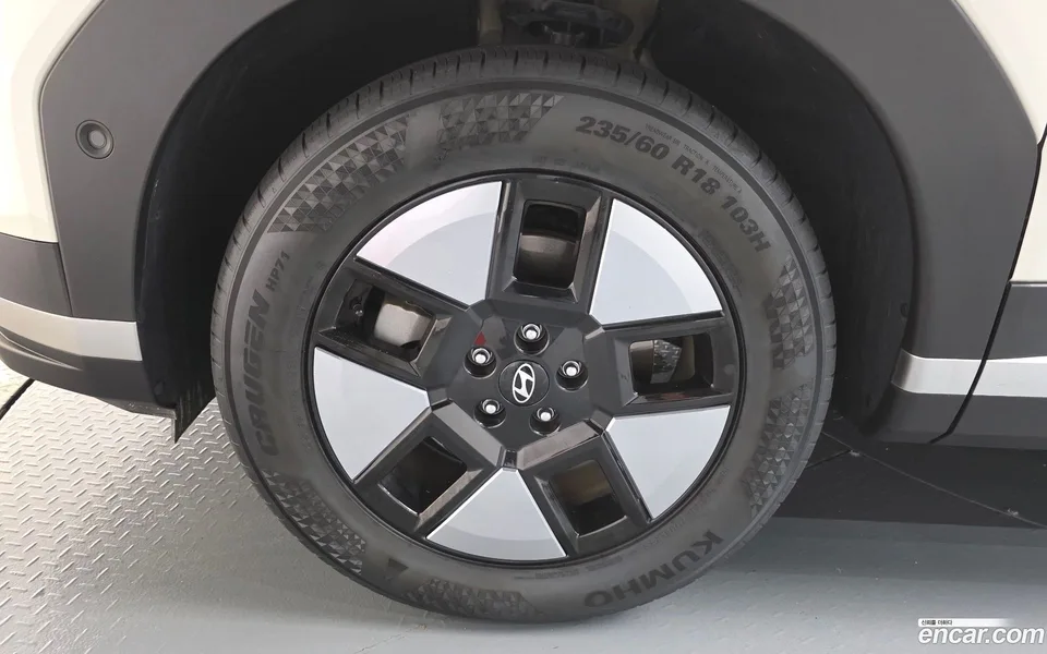 Hyundai SantaFe HEV 1.6 2WD 2023 — миниатюра 2