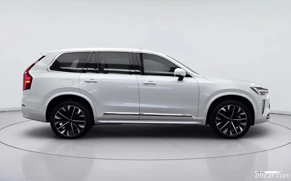 Volvo XC90 B6 2025 — миниатюра 3