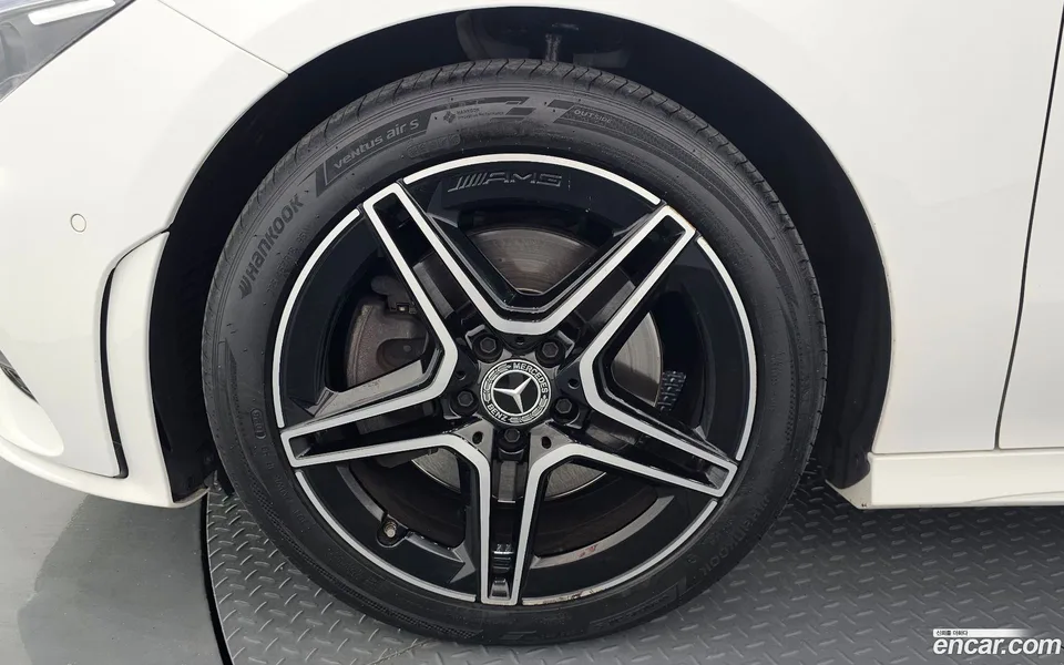 Mercedes-Benz CLA-Class CLA250 4MATIC 2022 — миниатюра 2