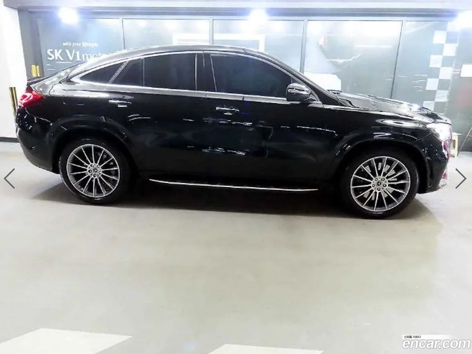 Mercedes-Benz GLE-Class GLE400d 4MATIC 2023 — миниатюра 3