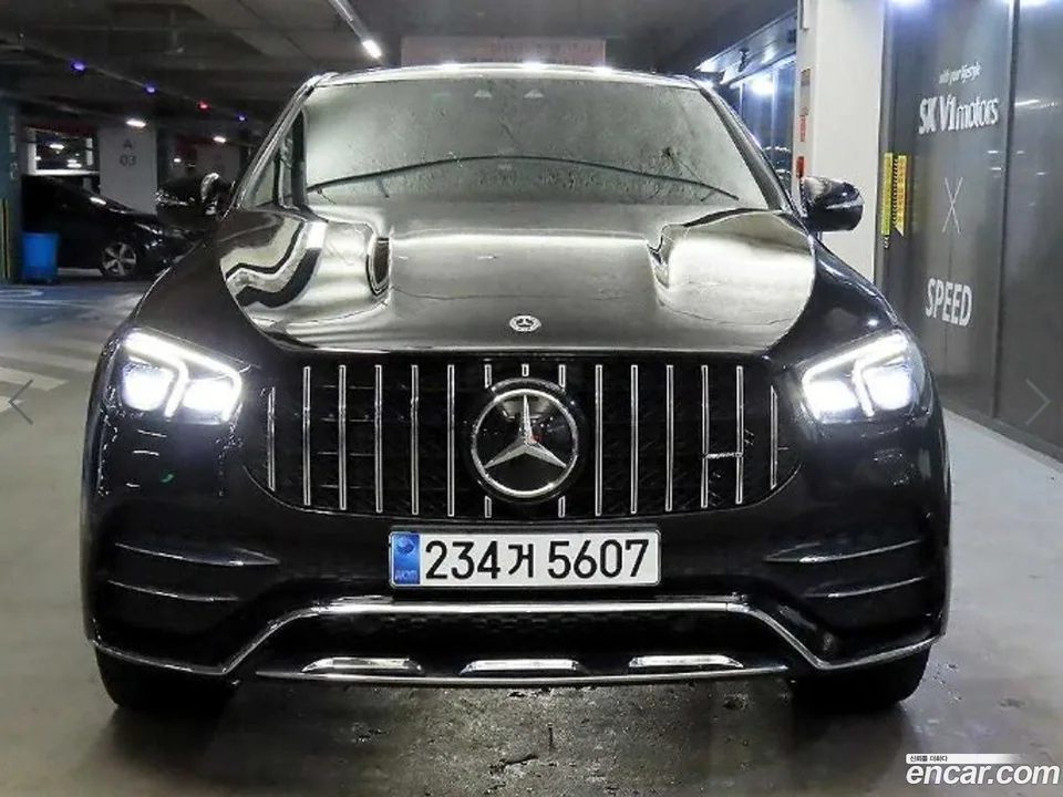 Mercedes-Benz GLE-Class GLE400d 4MATIC 2023 — фото 1, купить с доставкой в Москву