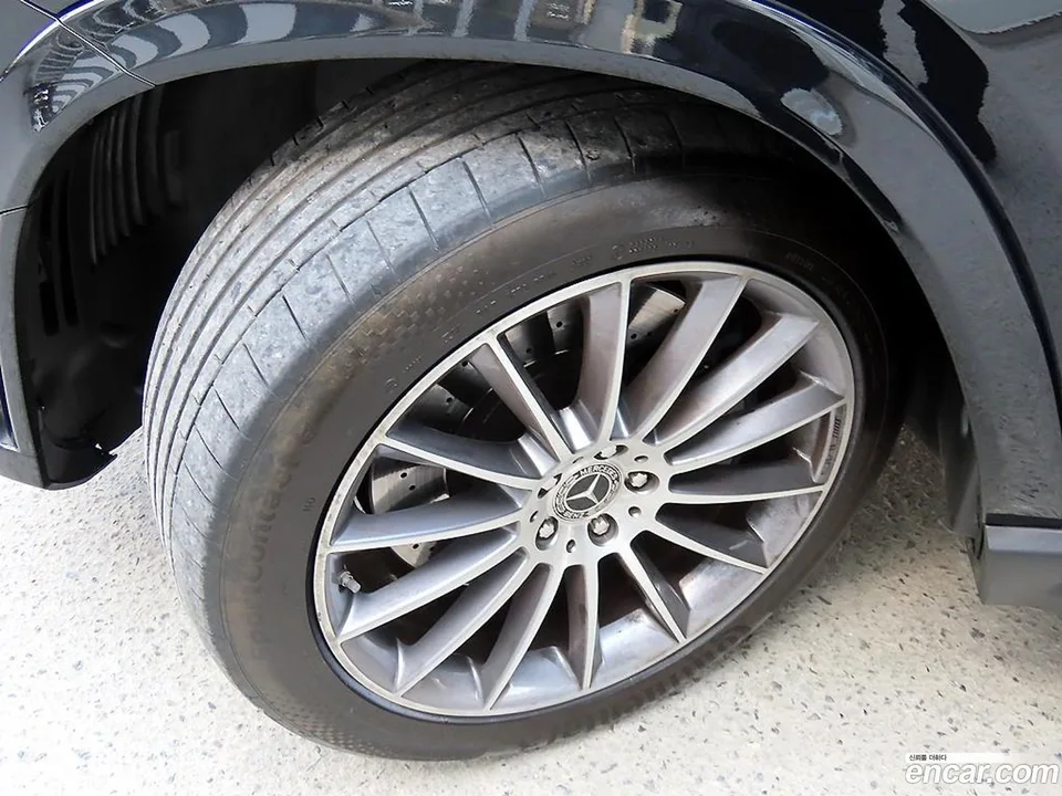 Mercedes-Benz GLE-Class GLE400d 4MATIC 2023 — миниатюра 5