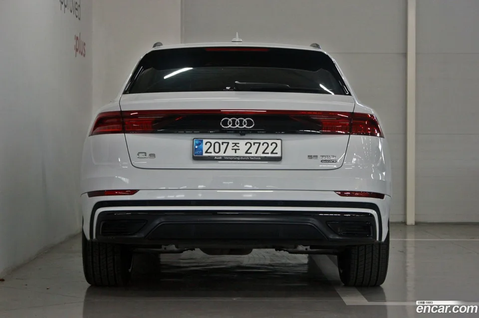 Audi Q8 (4M) 55 TFSI 2023 — миниатюра 4