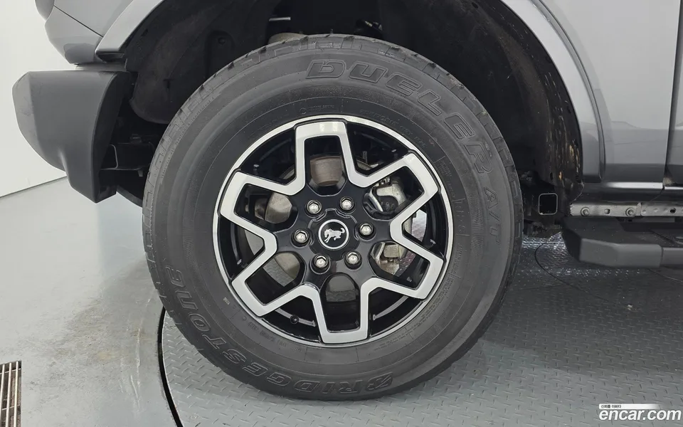Ford Bronco 2.7 2022 — миниатюра 2