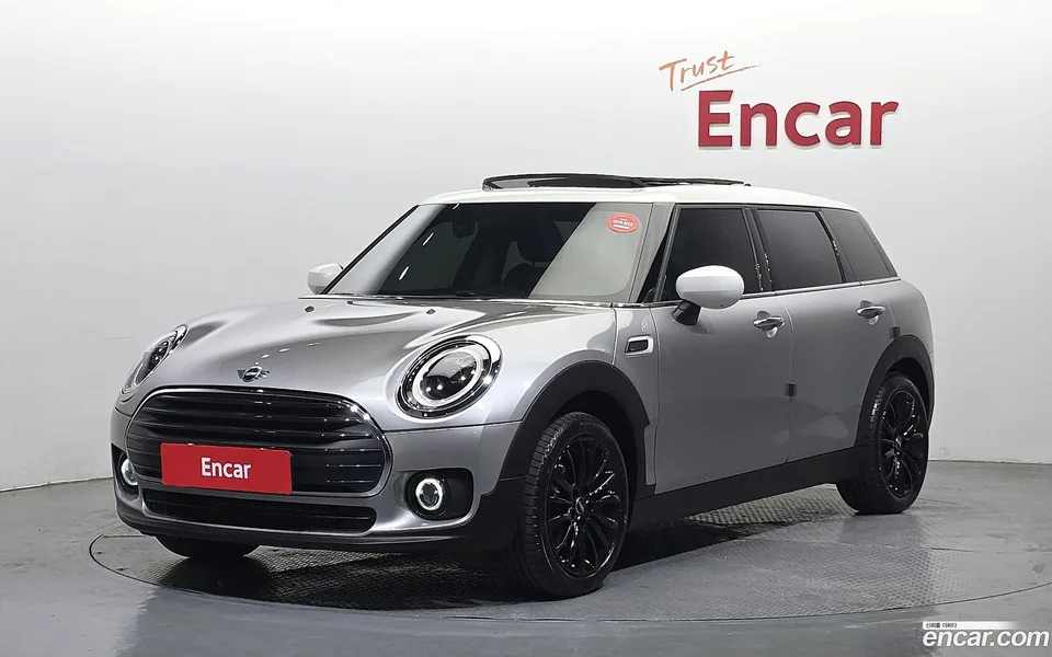 MINI Cooper Clubman 2023 — фото 1, купить с доставкой в Москву