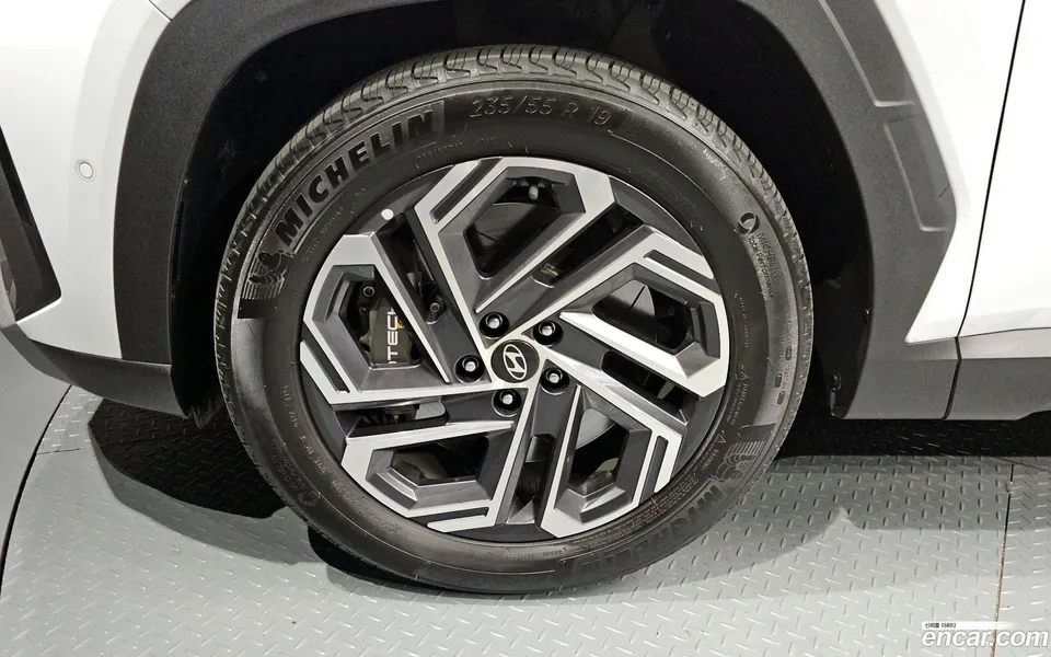 Hyundai Tucson NX4 1.6 2WD 2024 — миниатюра 2