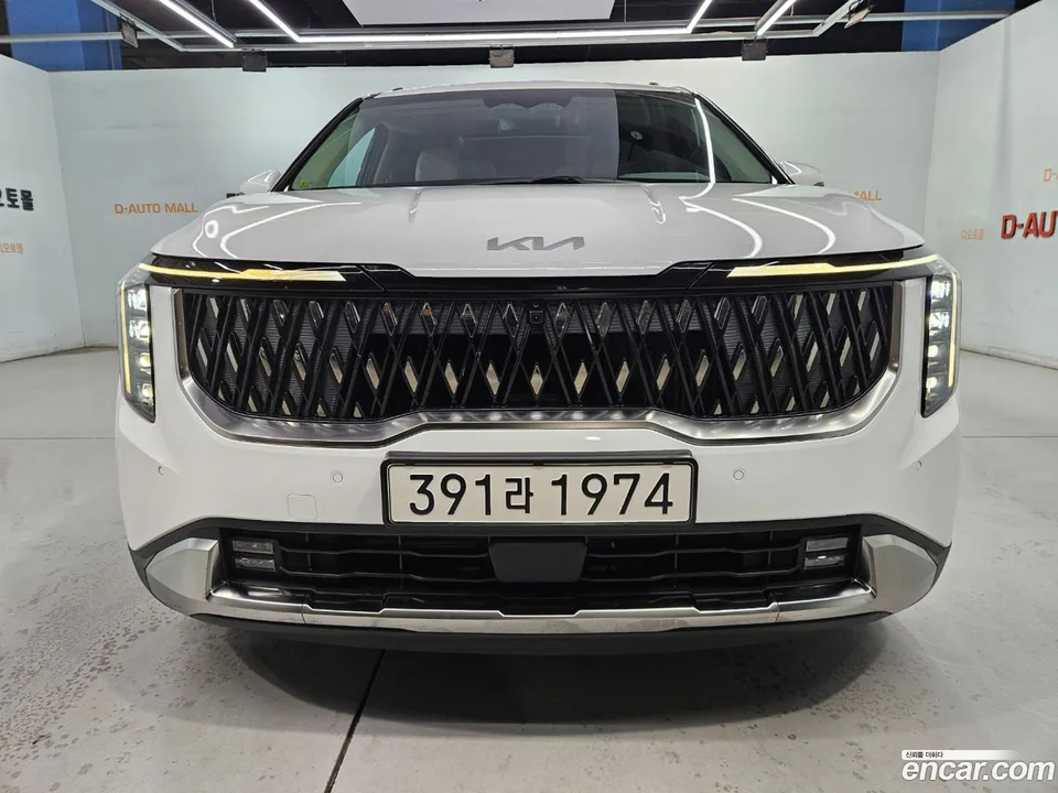 Kia Carnival HEV 7 2025 — фото 1, купить с доставкой в Москву