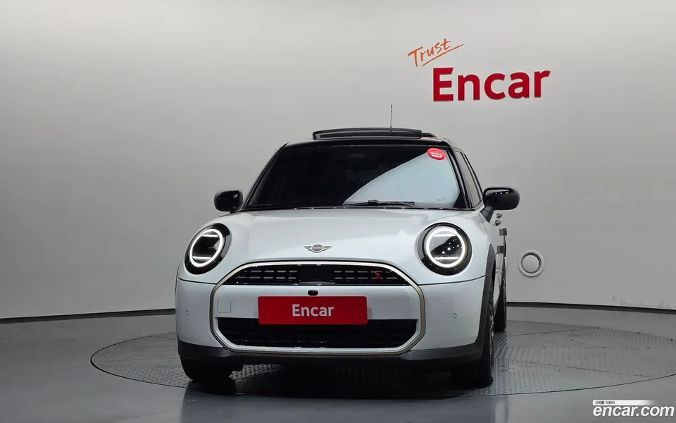 MINI Cooper S 5 2025 — миниатюра 3