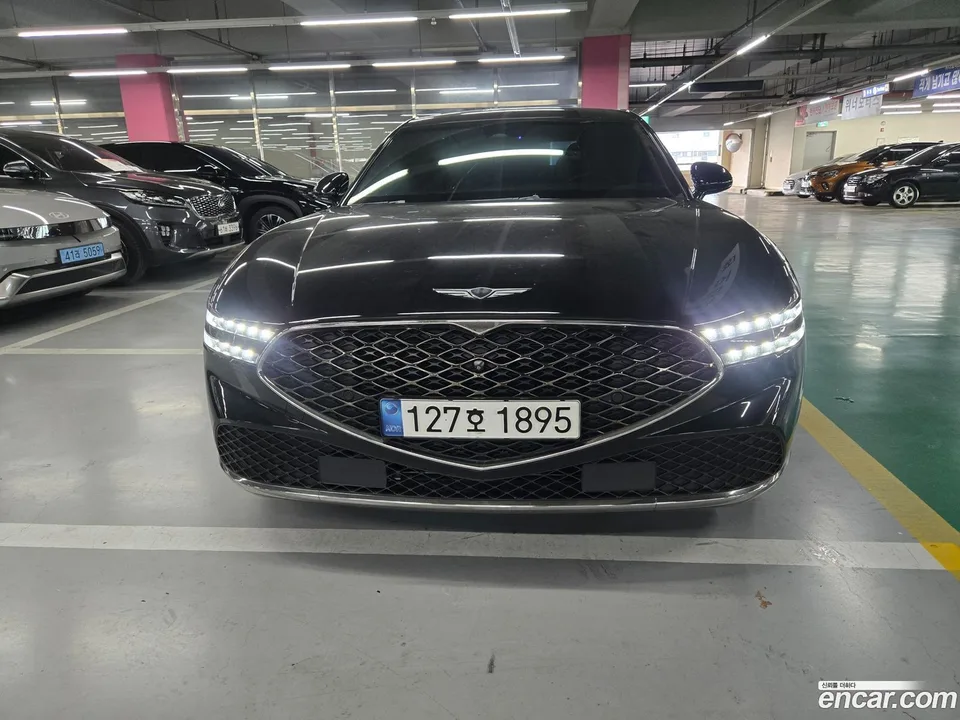 Genesis G90 3.5 AWD 2022 — фото 1, купить с доставкой в Москву