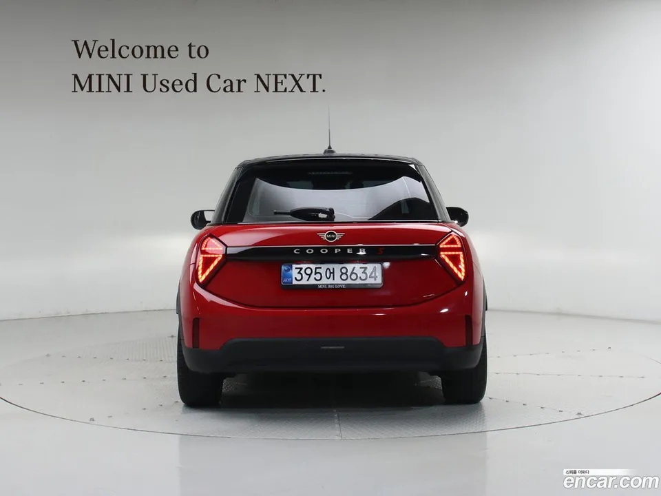 MINI Cooper S 5 2025 — thumbnail 4