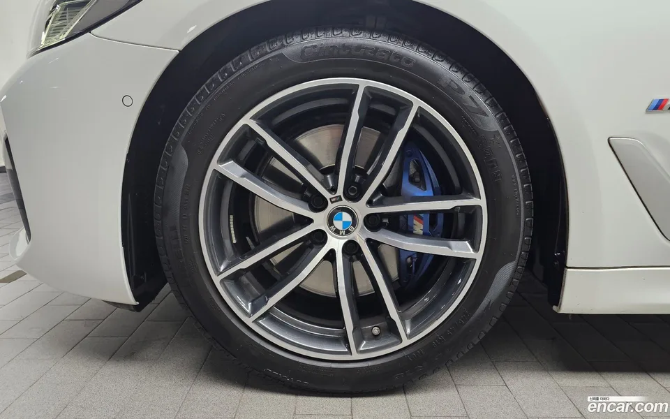 BMW 5 Series 520i M 2022 — миниатюра 5