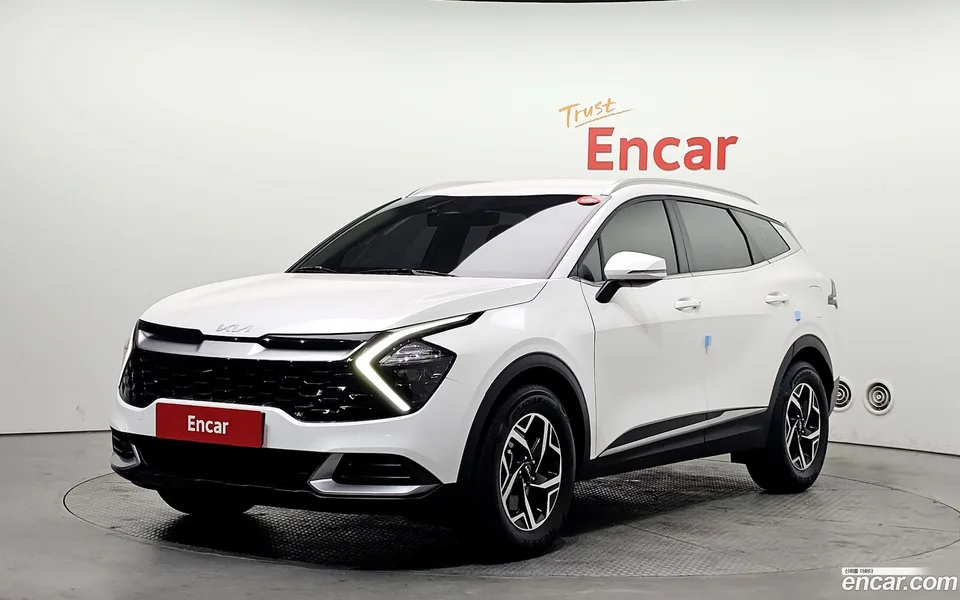 Kia Sportage 1.6 2WD 2022 — фото 1, купить с доставкой в Москву