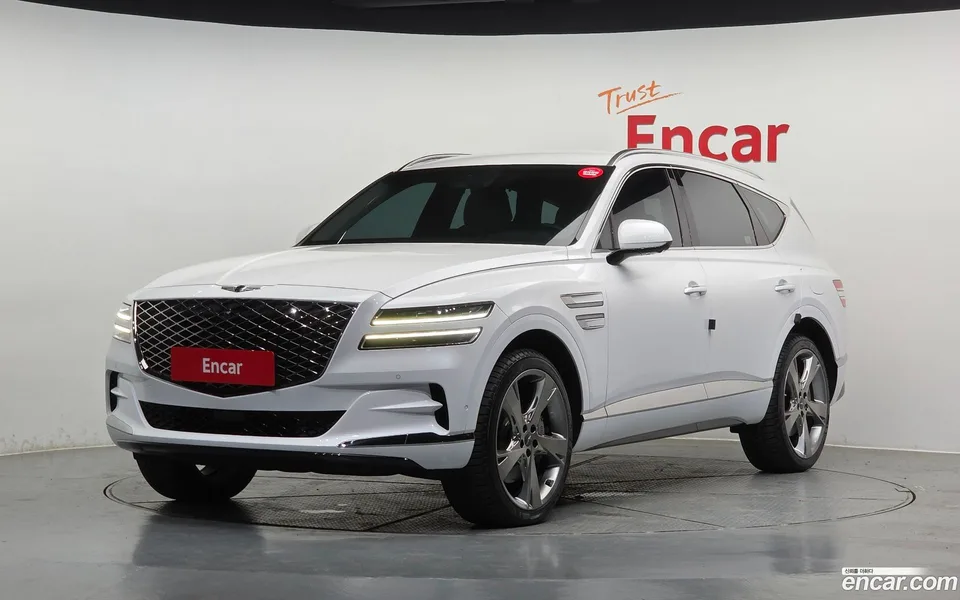Genesis GV80 2.5T AWD 2023 — фото 1, купить с доставкой в Москву