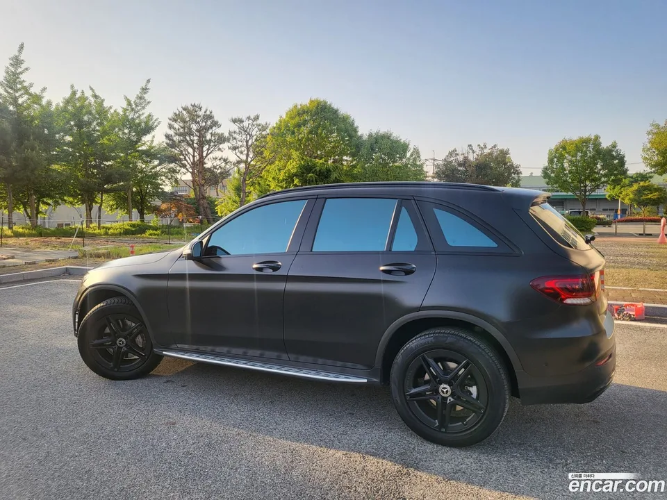 Mercedes-Benz GLC-Class GLC300e 4MATIC 2022 — миниатюра 4