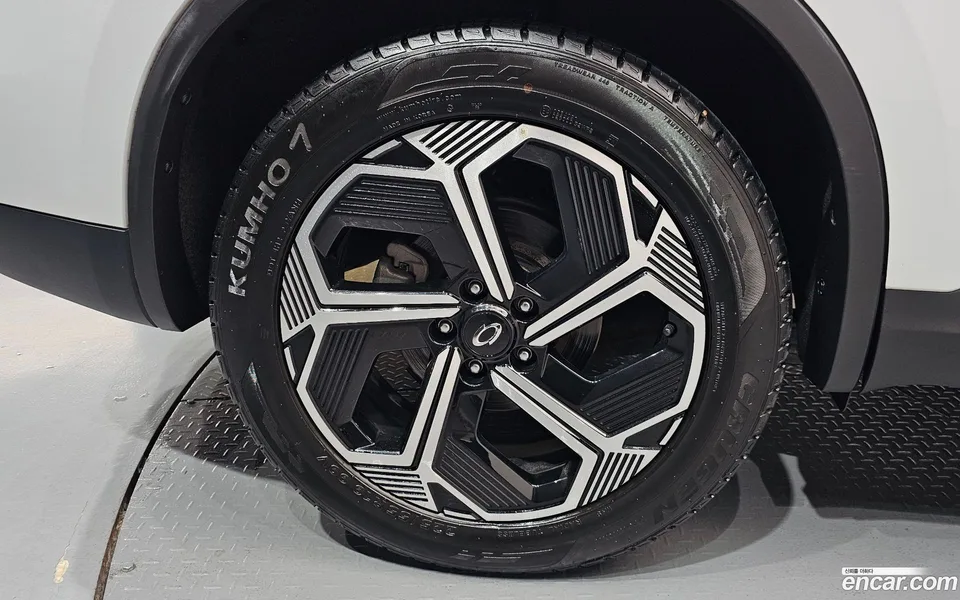 Renault Samsung QM6 2.0 LPe RE 2WD 2023 — миниатюра 5