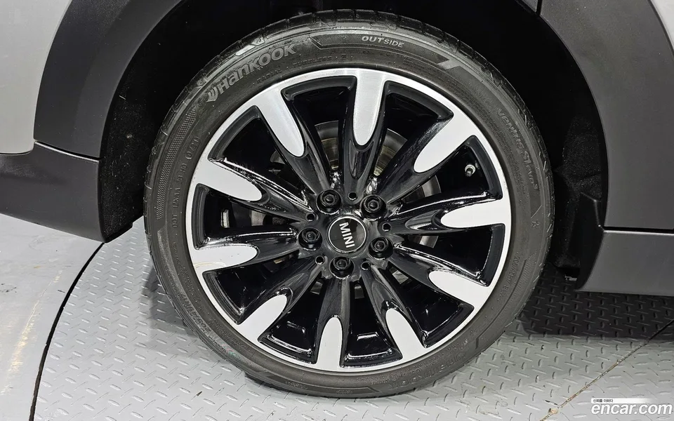 MINI Cooper S 5 2023 — миниатюра 5