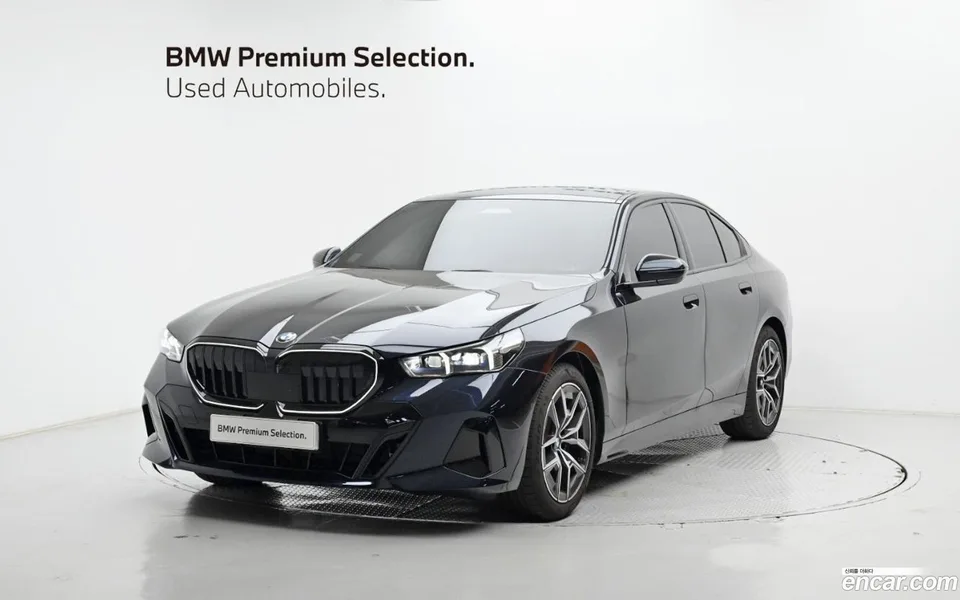 BMW 5 Series 520i M 2025 — photo 1, buy with delivery to Moscow
