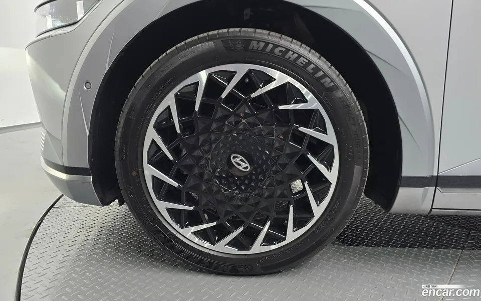 Hyundai Ioniq 5 2024 — миниатюра 2