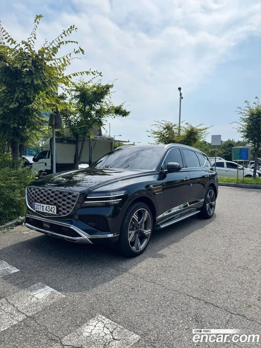 Genesis GV80 2.5T AWD 2025 — фото 1, купить с доставкой в Москву