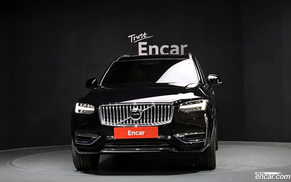 Volvo XC90 T8 2022 — миниатюра 3