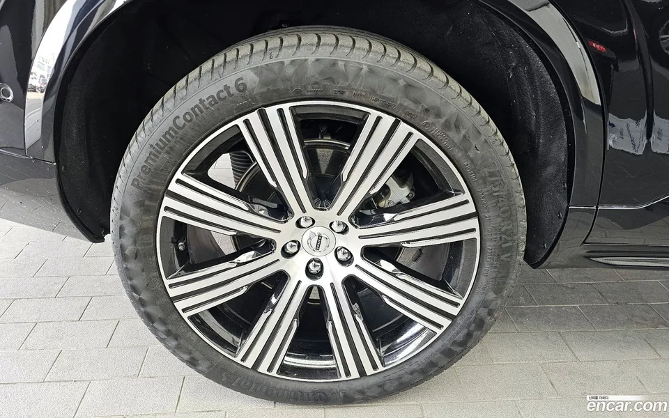 Volvo XC90 T8 2022 — миниатюра 5
